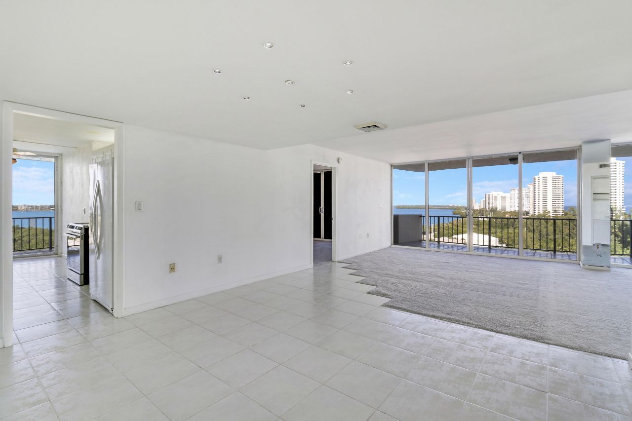 4200 N Ocean Drive, Unit 2-1005, Riviera Beach, FL 33404 Photo