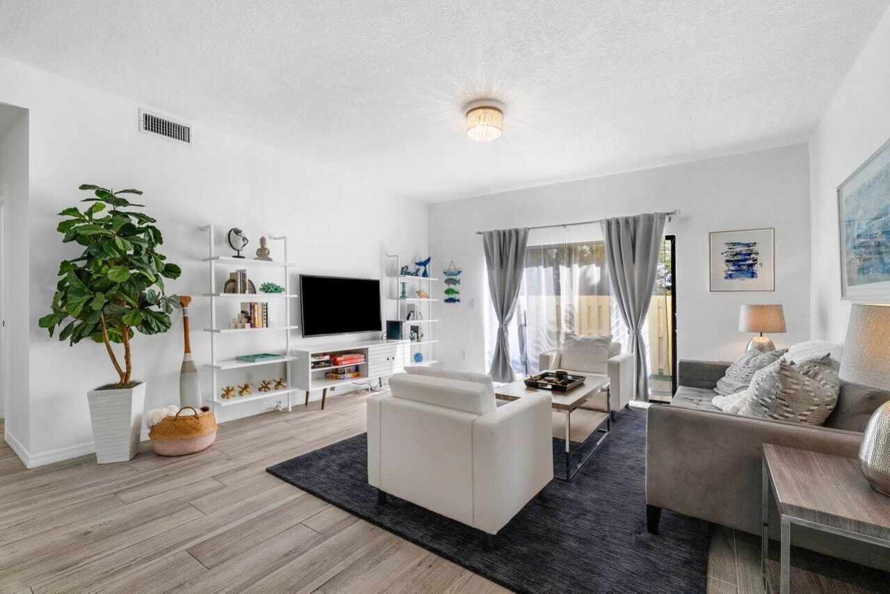 820 Bella Vista Court S, Unit 20, Jupiter, FL 33477 Photo