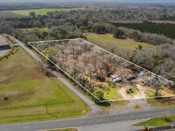 18040 Blue Star Highway, Quincy, FL 32351