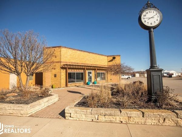 400 Broad Street, Whittemore, IA 50598