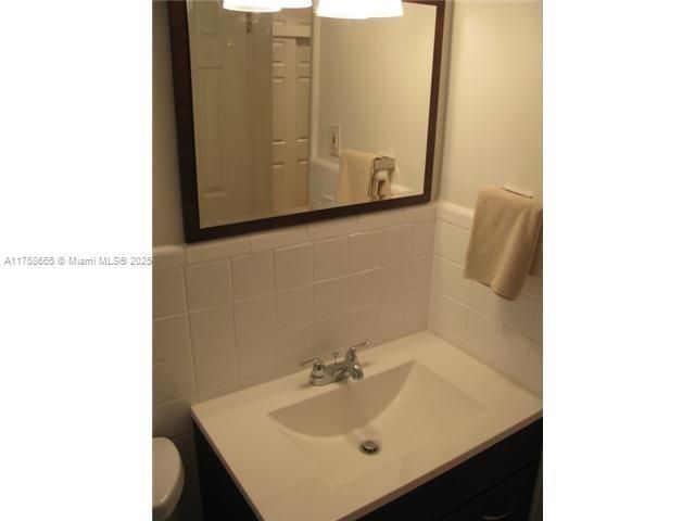 1035 Meridian Ave, Unit 5, Miami Beach, FL 33139 Photo