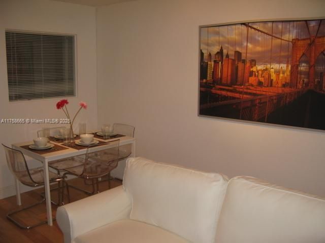1035 Meridian Ave, Unit 5, Miami Beach, FL 33139 Photo