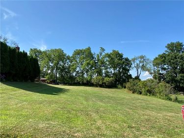 114 Nottingham Way, Elmira, NY 14903