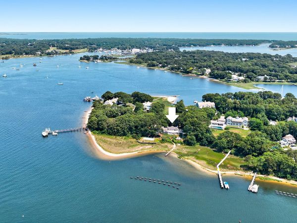 71 Sand Point, Osterville, MA 02655
