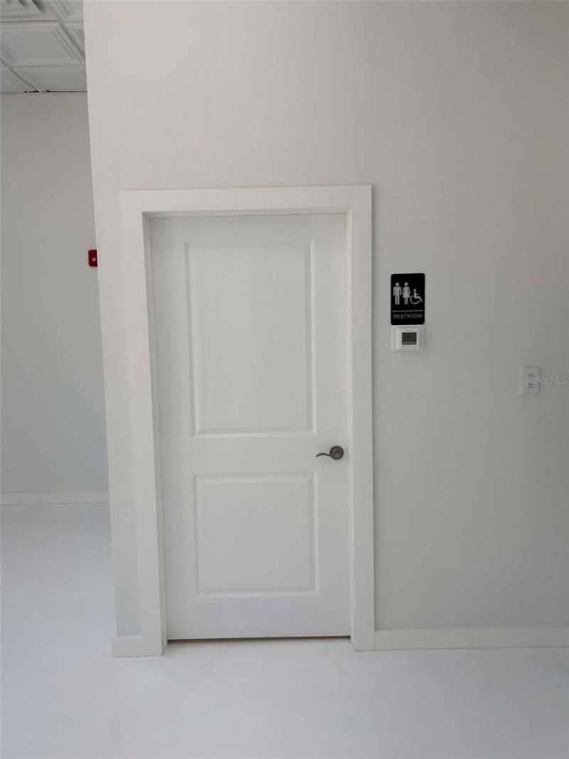 1558 4th Street, Unit 104, Sarasota, FL 34236 Photo