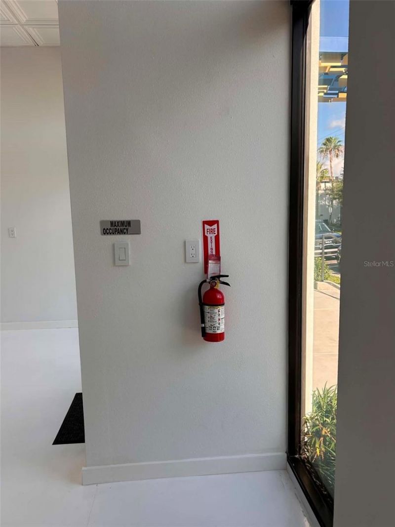 1558 4th Street, Unit 104, Sarasota, FL 34236 Photo