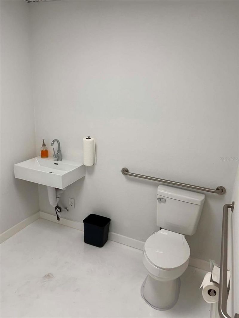 1558 4th Street, Unit 104, Sarasota, FL 34236 Photo