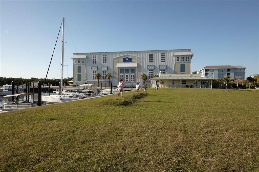 396 Aruba Circle, Unit 302, Bradenton, FL 34209 Photo