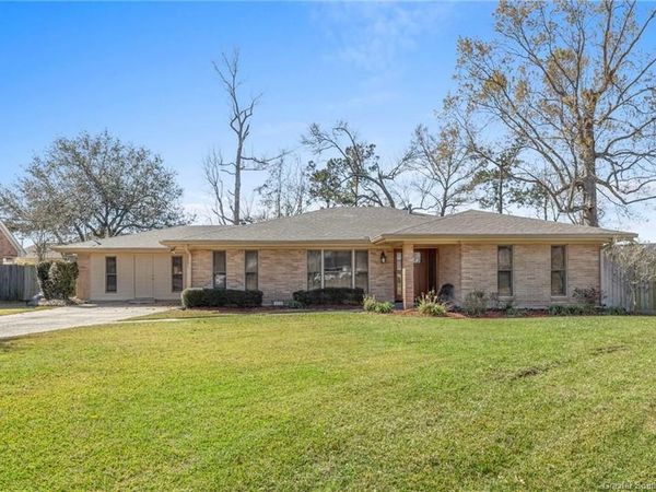 1619 S Whispering Woods Drive S, Lake Charles, LA 70605