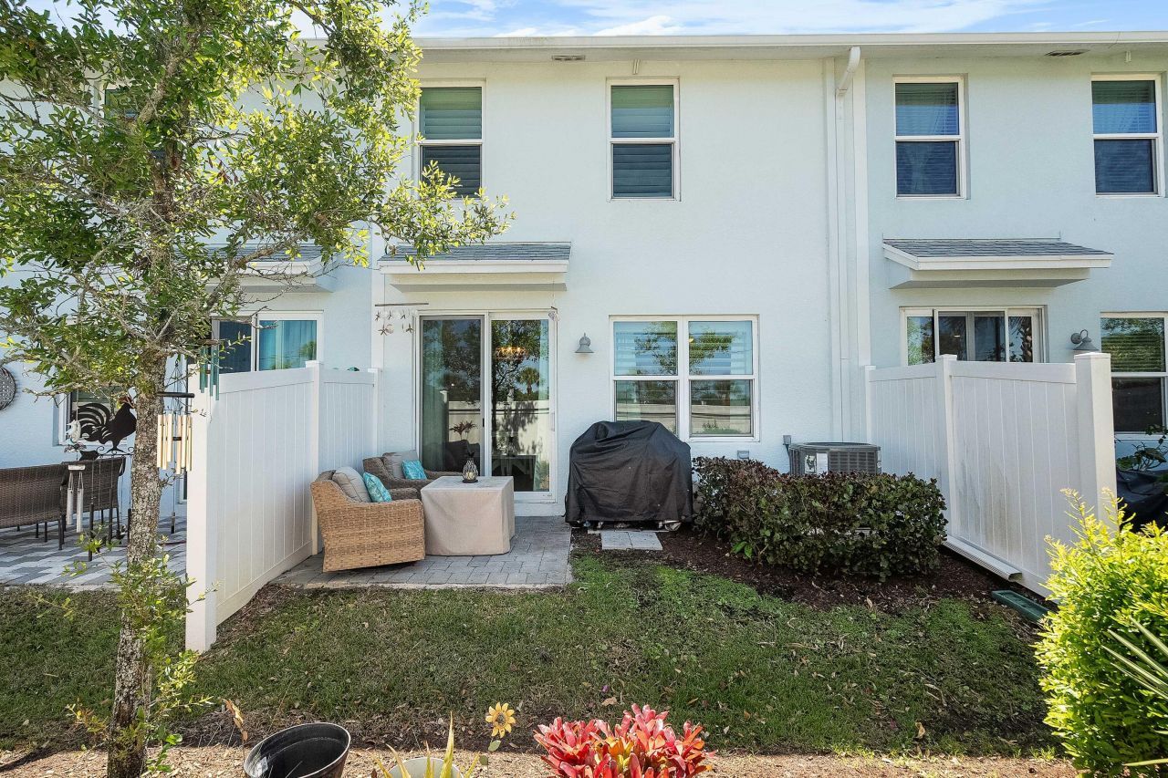 341 SE Halifax Lane, Stuart, FL 34994 Photo