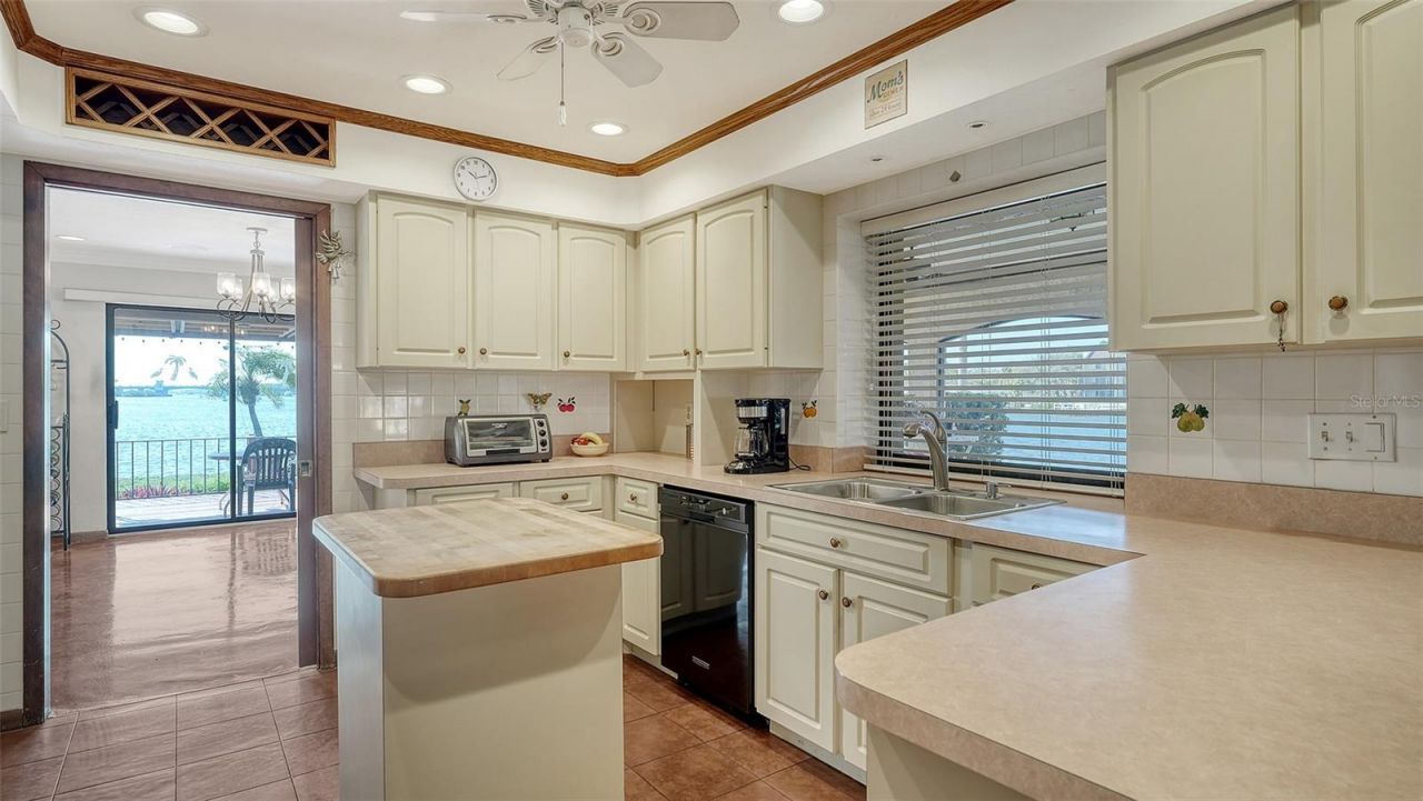 1444 Ridgewood Lane, Sarasota, FL 34231 Photo