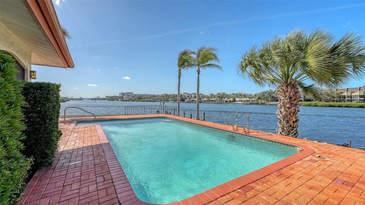 1444 Ridgewood Lane, Sarasota, FL 34231 Photo