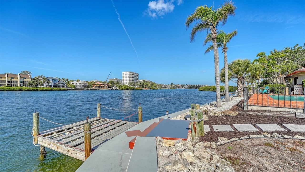 1444 Ridgewood Lane, Sarasota, FL 34231 Photo