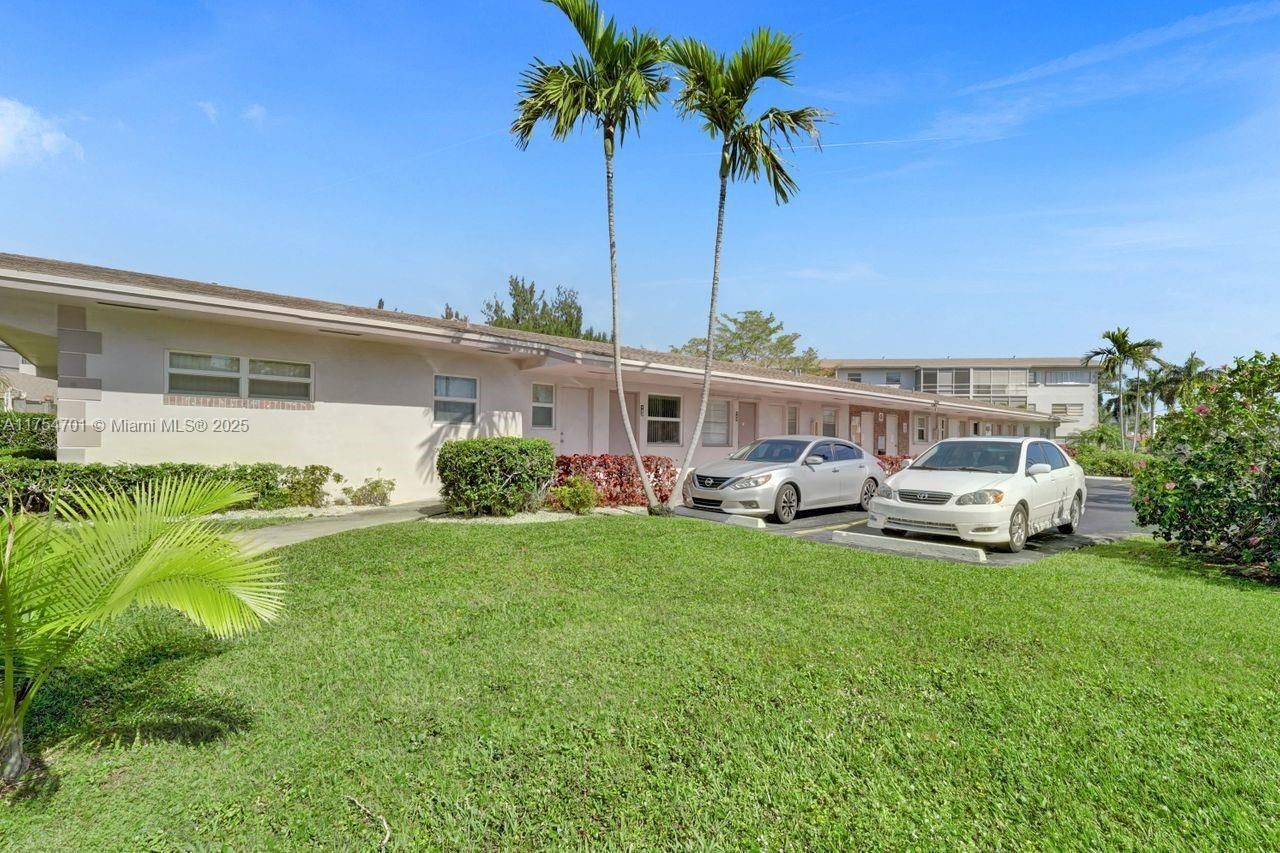 700 Layne Blvd, Unit 123, Hallandale Beach, FL 33009 Photo