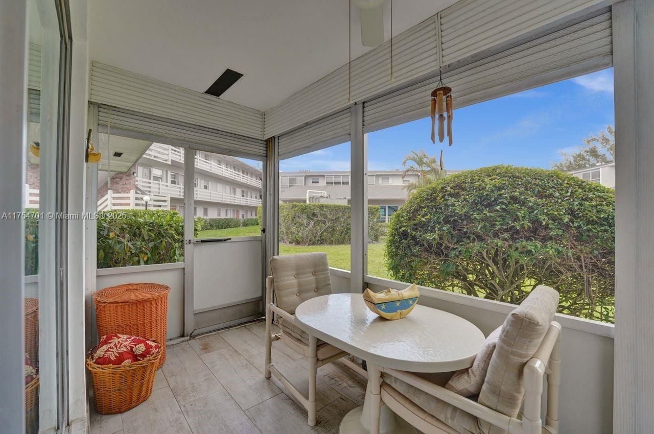 700 Layne Blvd, Unit 123, Hallandale Beach, FL 33009 Photo