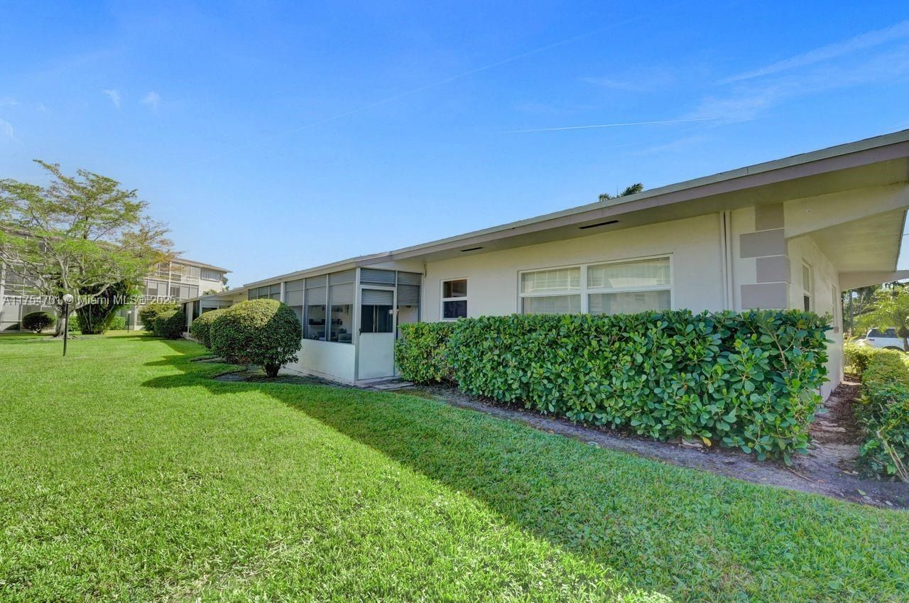 700 Layne Blvd, Unit 123, Hallandale Beach, FL 33009 Photo