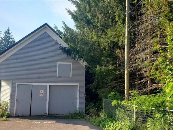 7 1/2 Railroad Avenue, Stamford, NY 12167
