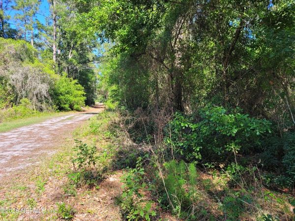 209 SOUTHERN Avenue, Crescent City, FL 32112