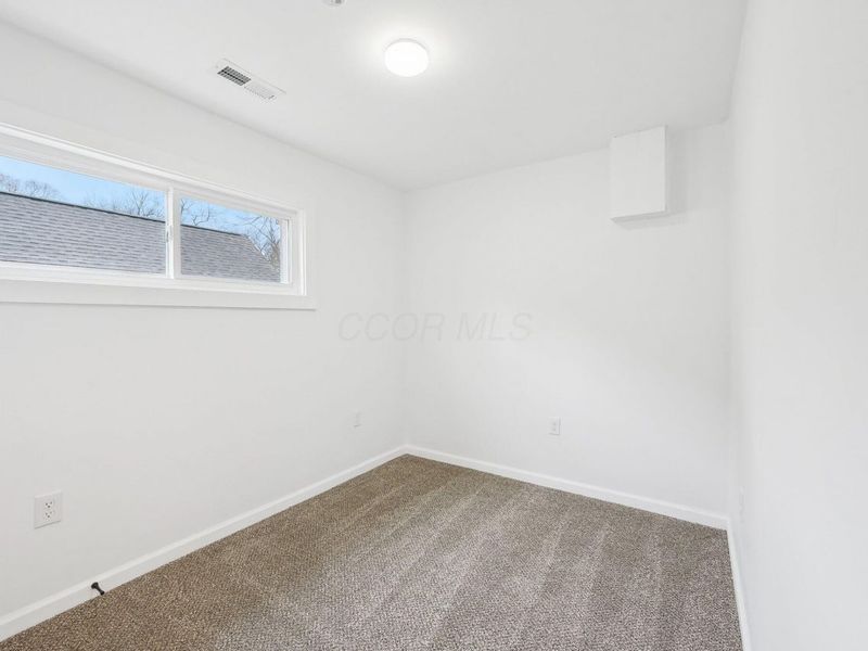 511 W Kanawha Avenue, Columbus, OH 43214 Photo 5