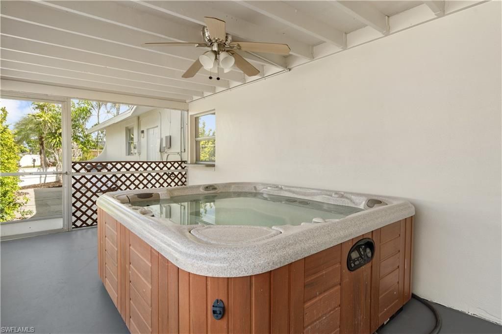 8925 Dorchester St, Fort Myers, FL 33907 Photo