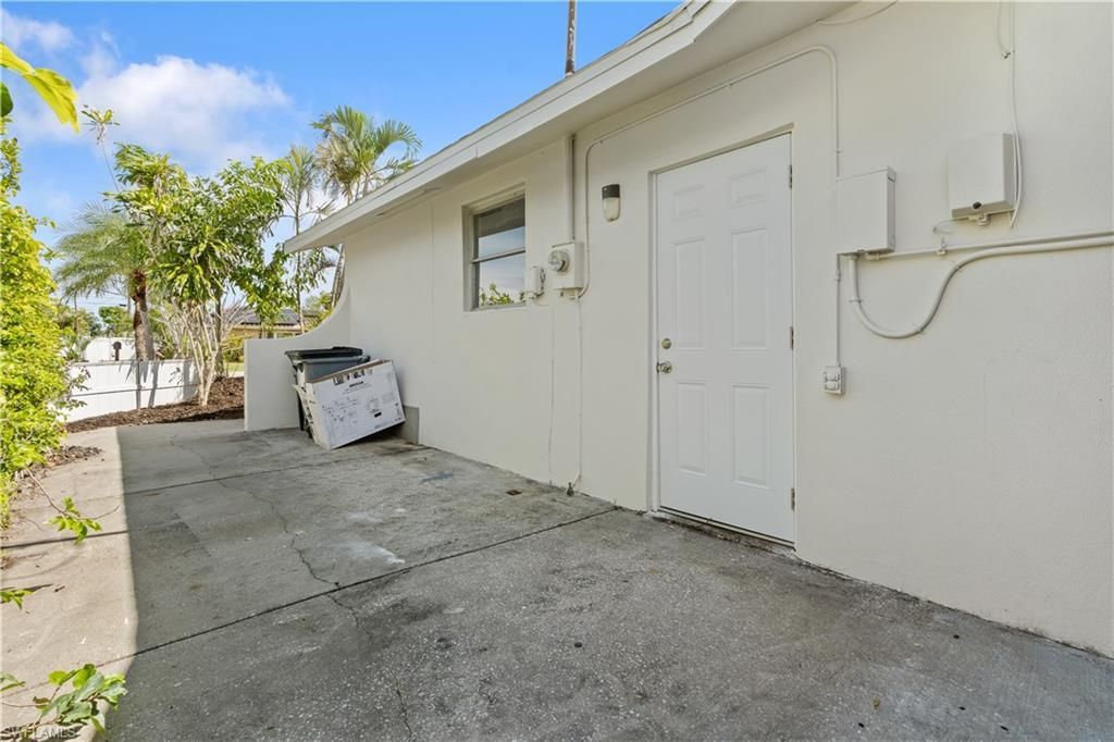 8925 Dorchester St, Fort Myers, FL 33907 Photo