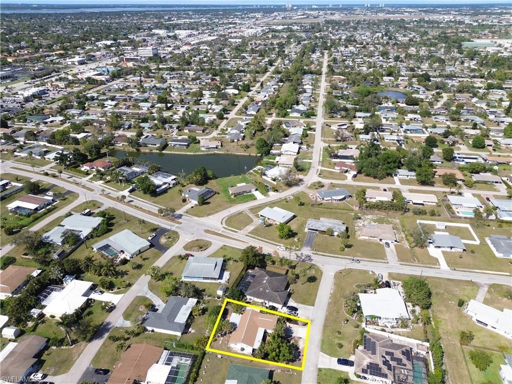 8925 Dorchester St, Fort Myers, FL 33907 Photo