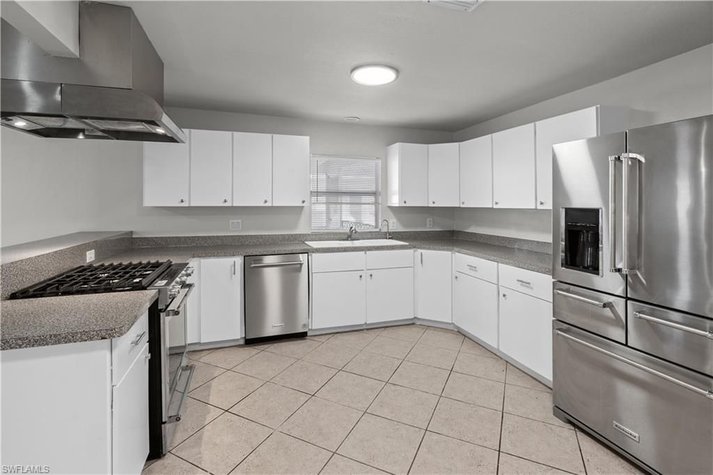 8925 Dorchester St, Fort Myers, FL 33907 Photo