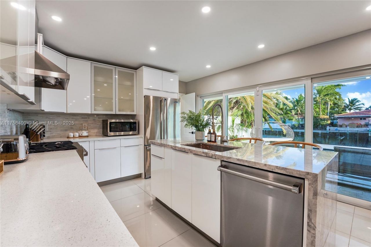 2820 NE 60th St, Fort Lauderdale, FL 33308 Photo