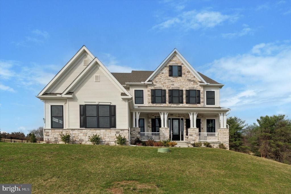 136 JANINE WAY, WEST GROVE, PA 19390