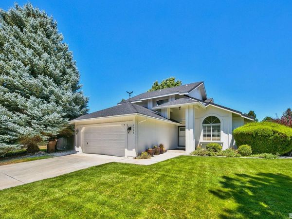 1721 Lantana Drive, Minden, NV 89423