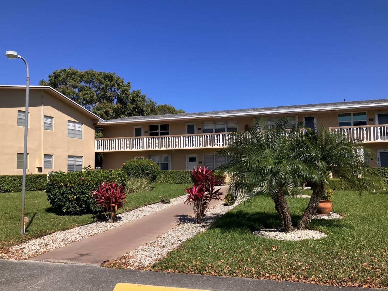 251 Dorchester K, West Palm Beach, FL 33417 Photo