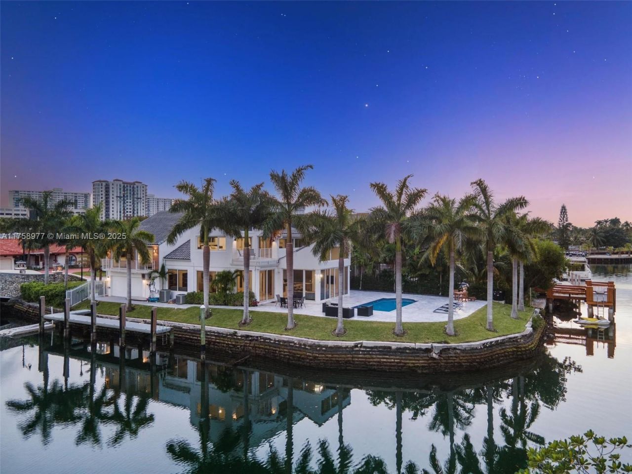 201 Atlantic Ave, Sunny Isles Beach, FL 33160 Photo