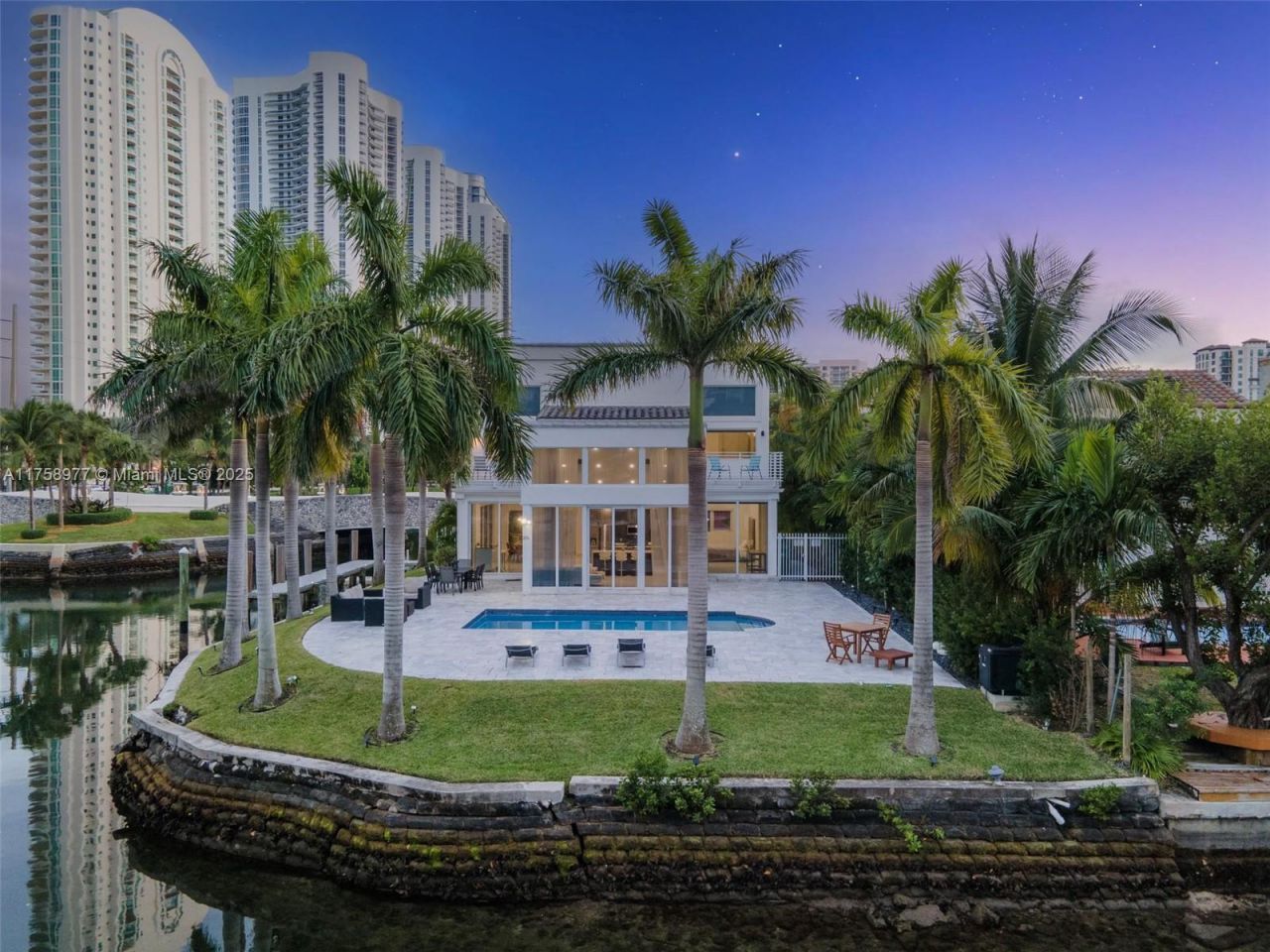 201 Atlantic Ave, Sunny Isles Beach, FL 33160 Photo