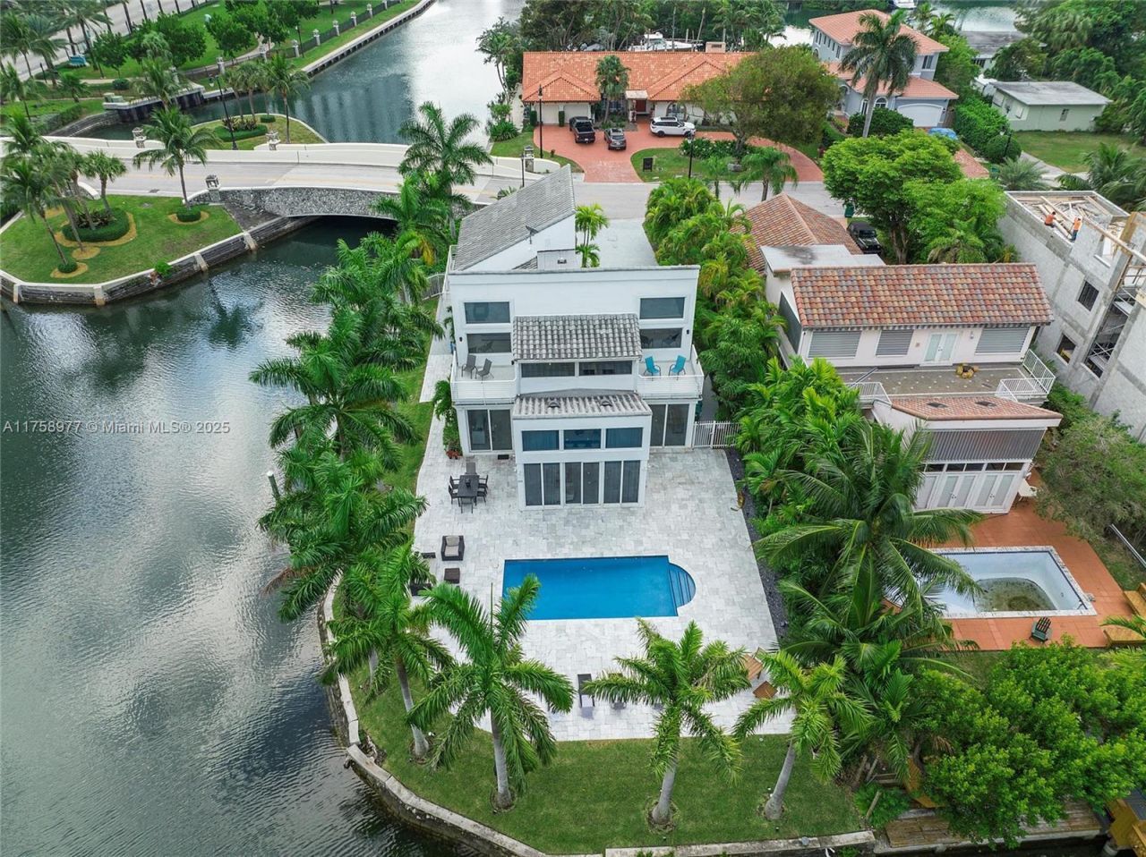 201 Atlantic Ave, Sunny Isles Beach, FL 33160 Photo