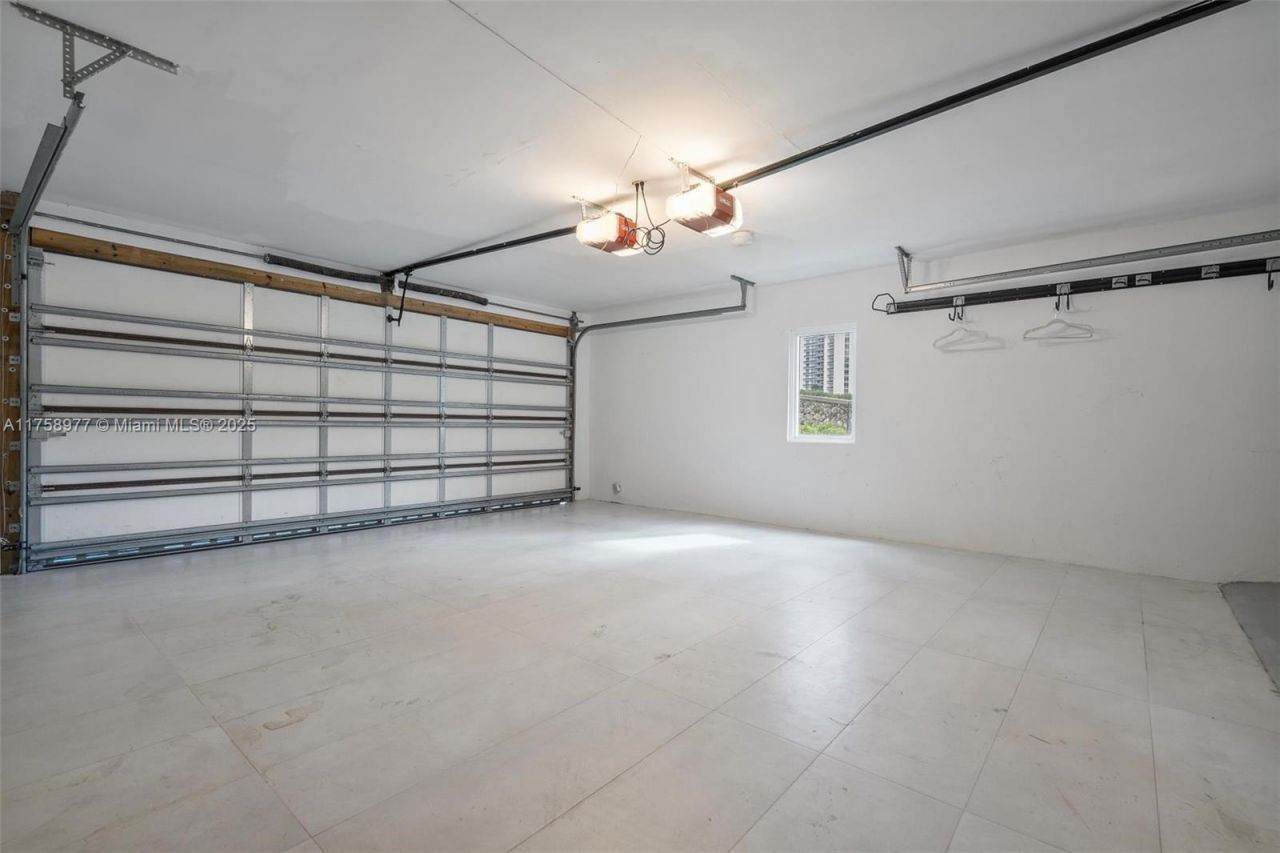 201 Atlantic Ave, Sunny Isles Beach, FL 33160 Photo