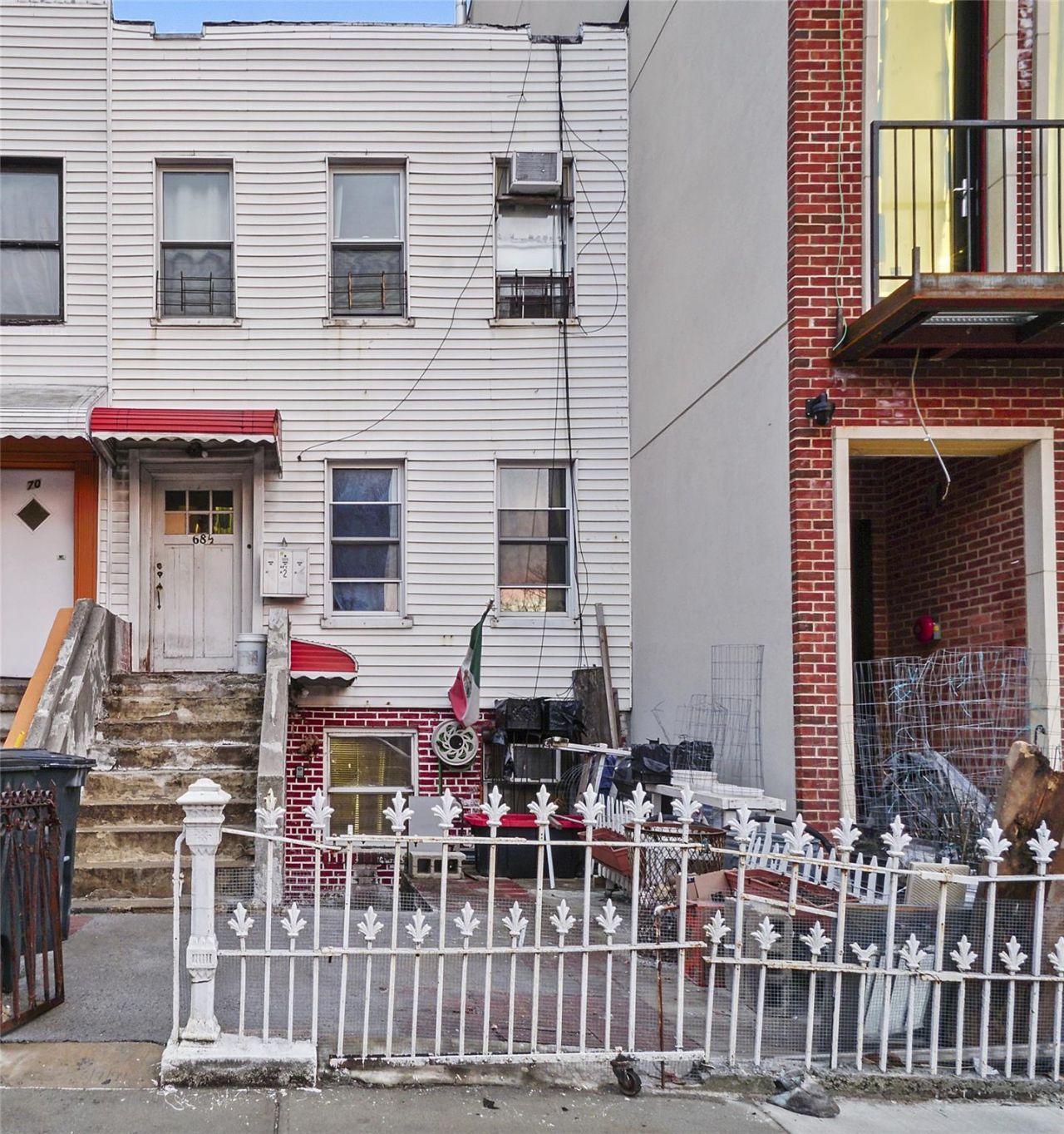 68a Middleton Street, Brooklyn, NY 11206 Main Photo