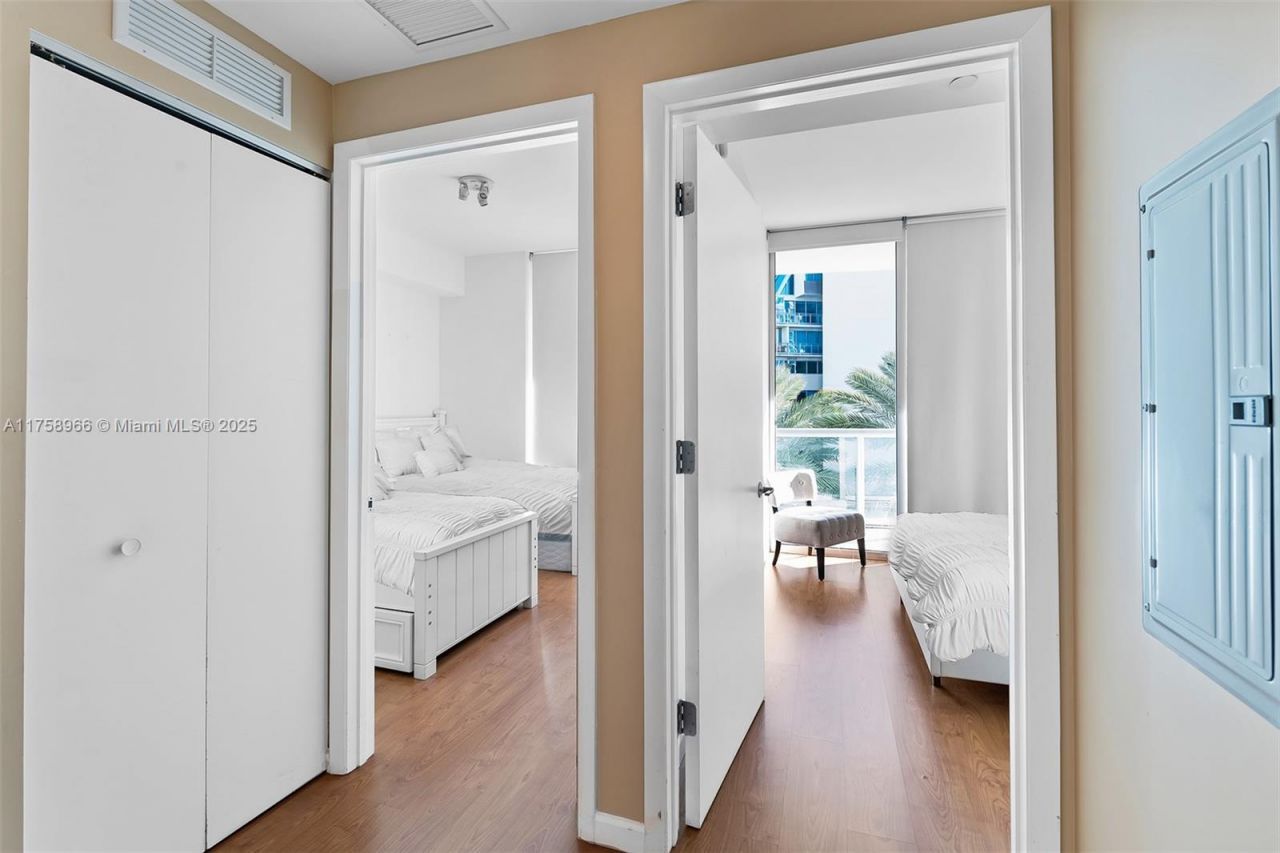 3131 NE 188th St, Unit 1-508, Aventura, FL 33180 Photo