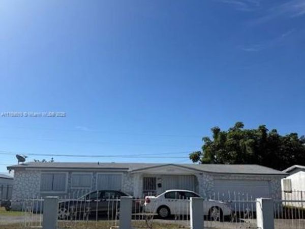 10460 SW 149th St, Miami, FL 33176