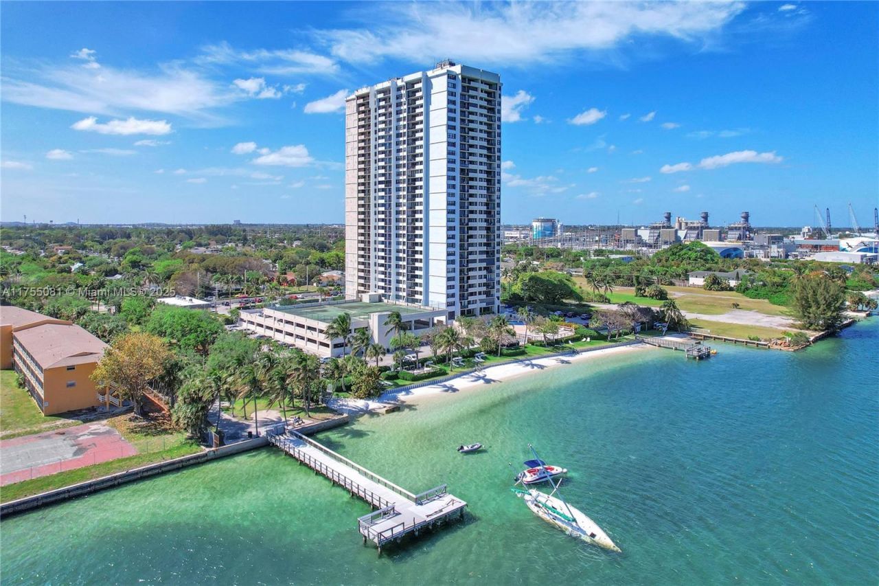 5600 N Flagler Dr, Unit 304, West Palm Beach, FL 33407 Photo