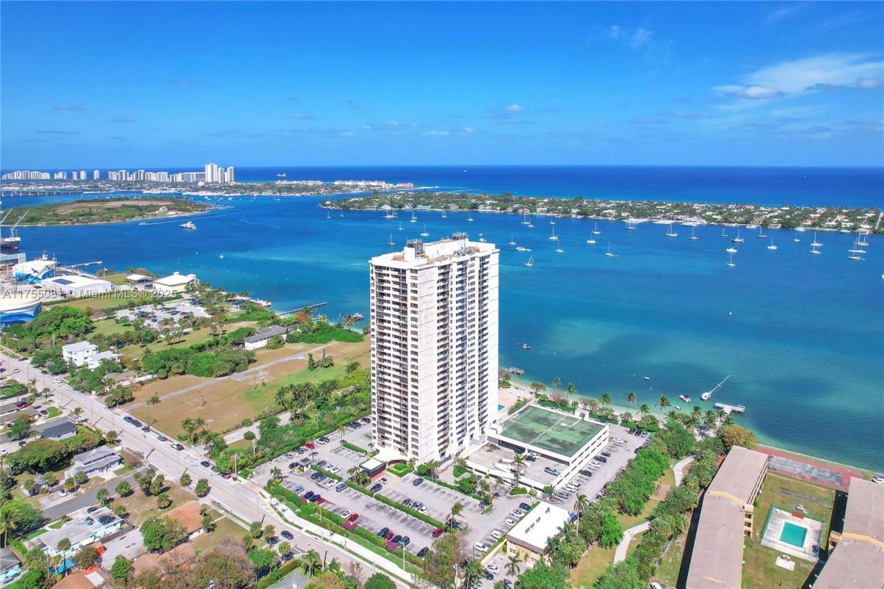 5600 N Flagler Dr, Unit 304, West Palm Beach, FL 33407 Photo