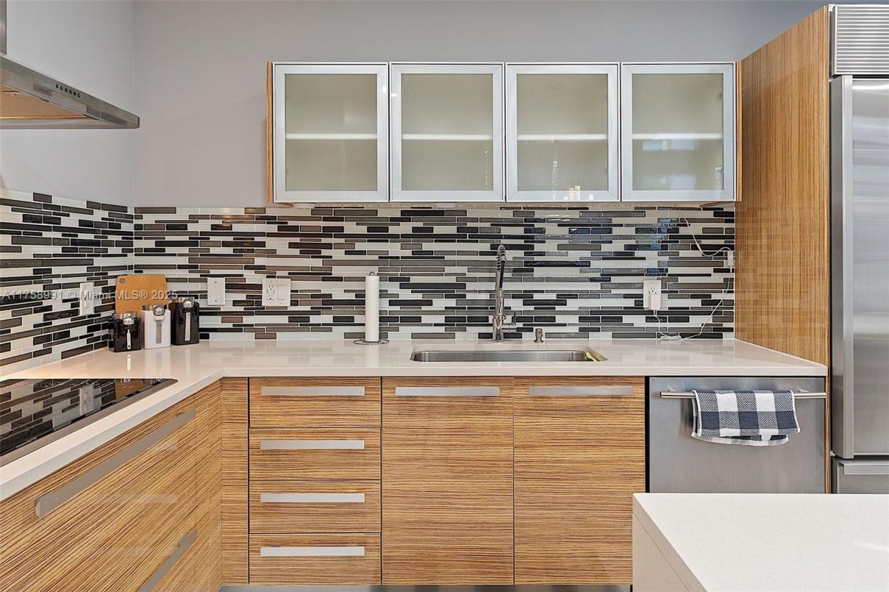 2020 N Bayshore Dr, Unit TH 104, Miami, FL 33137 Photo