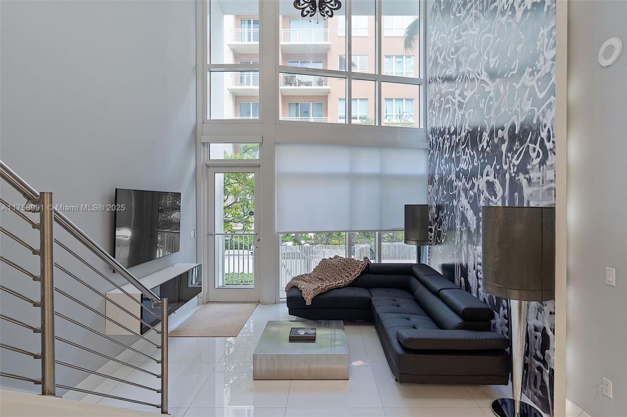 2020 N Bayshore Dr, Unit TH 104, Miami, FL 33137 Photo