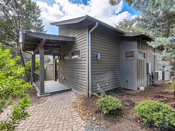 2113 Barbaro WAY, Unit 14, Spicewood, TX 78669