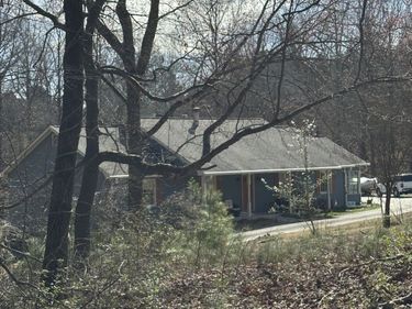 5565 Hog Mountain Road, Flowery Branch, GA 30542