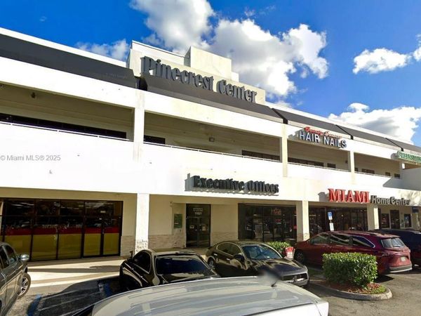 Unit 219, Pinecrest, FL 33156