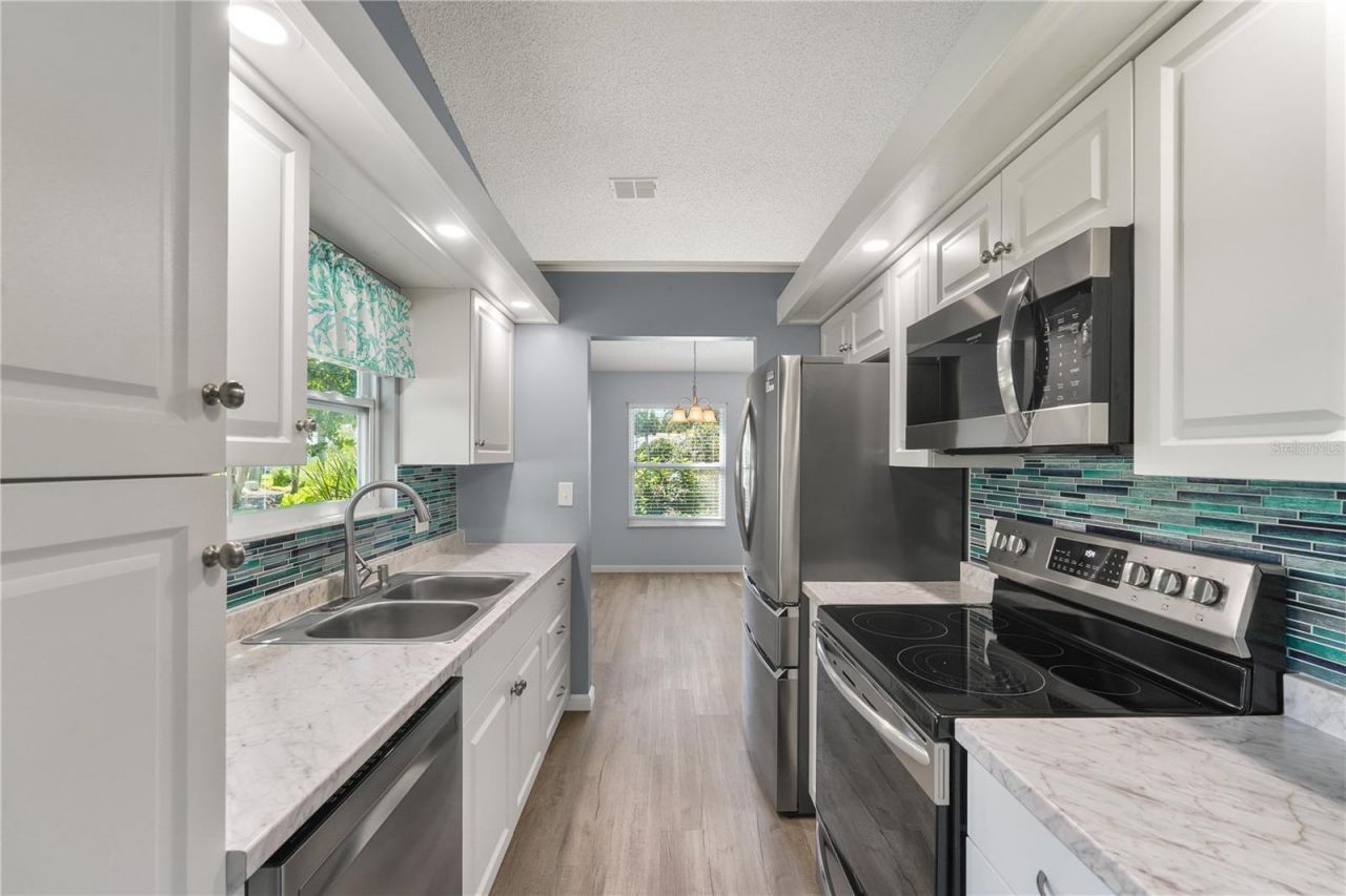 731 Pine Shores Circle, New Smyrna Beach, FL 32168 Photo