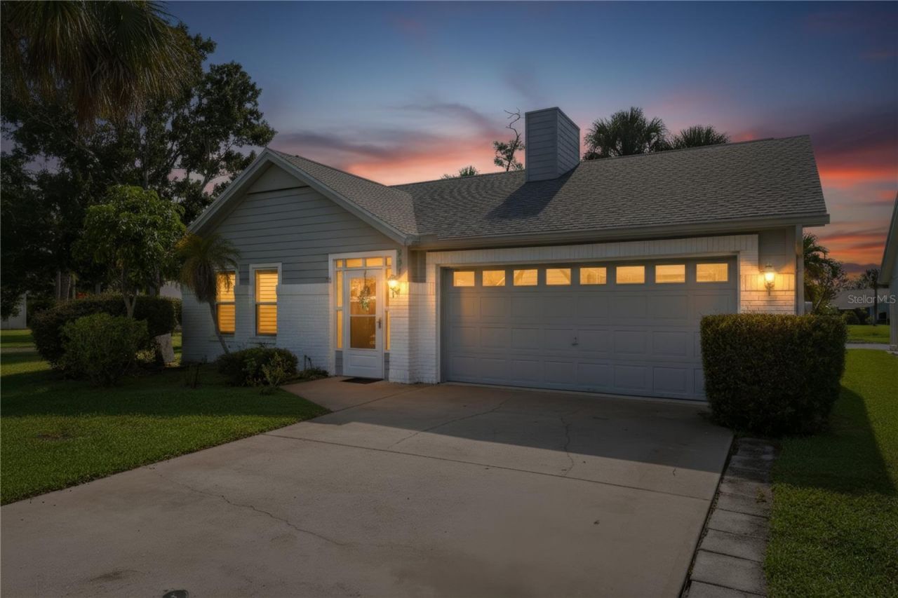 731 Pine Shores Circle, New Smyrna Beach, FL 32168 Photo
