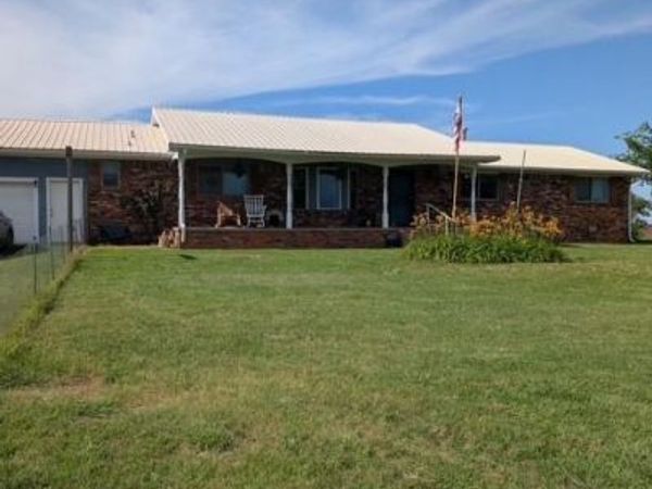 354504 E 980 Road, Prague, OK 74864