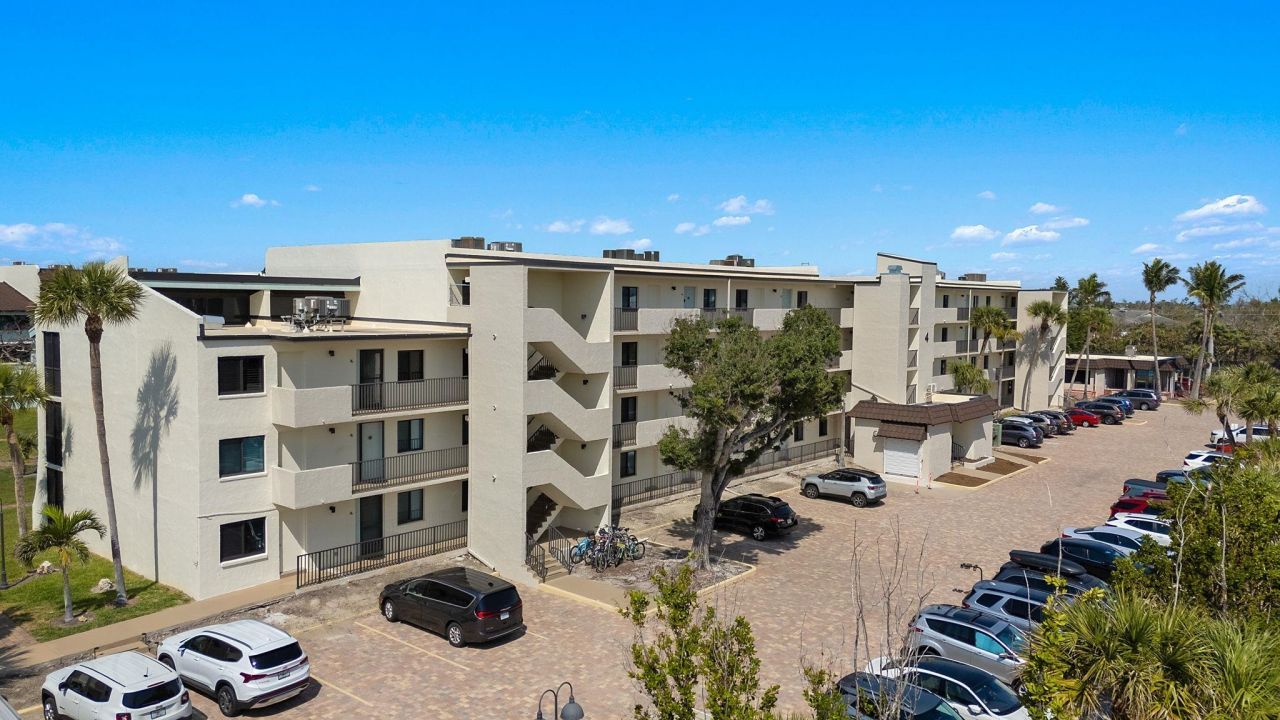 979 E Gulf Dr, Unit D441, Sanibel, FL 33957 Photo