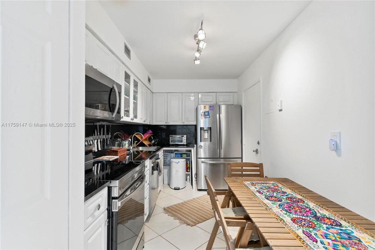 6770 Indian Creek Dr, Unit 5K, Miami Beach, FL 33141 Photo